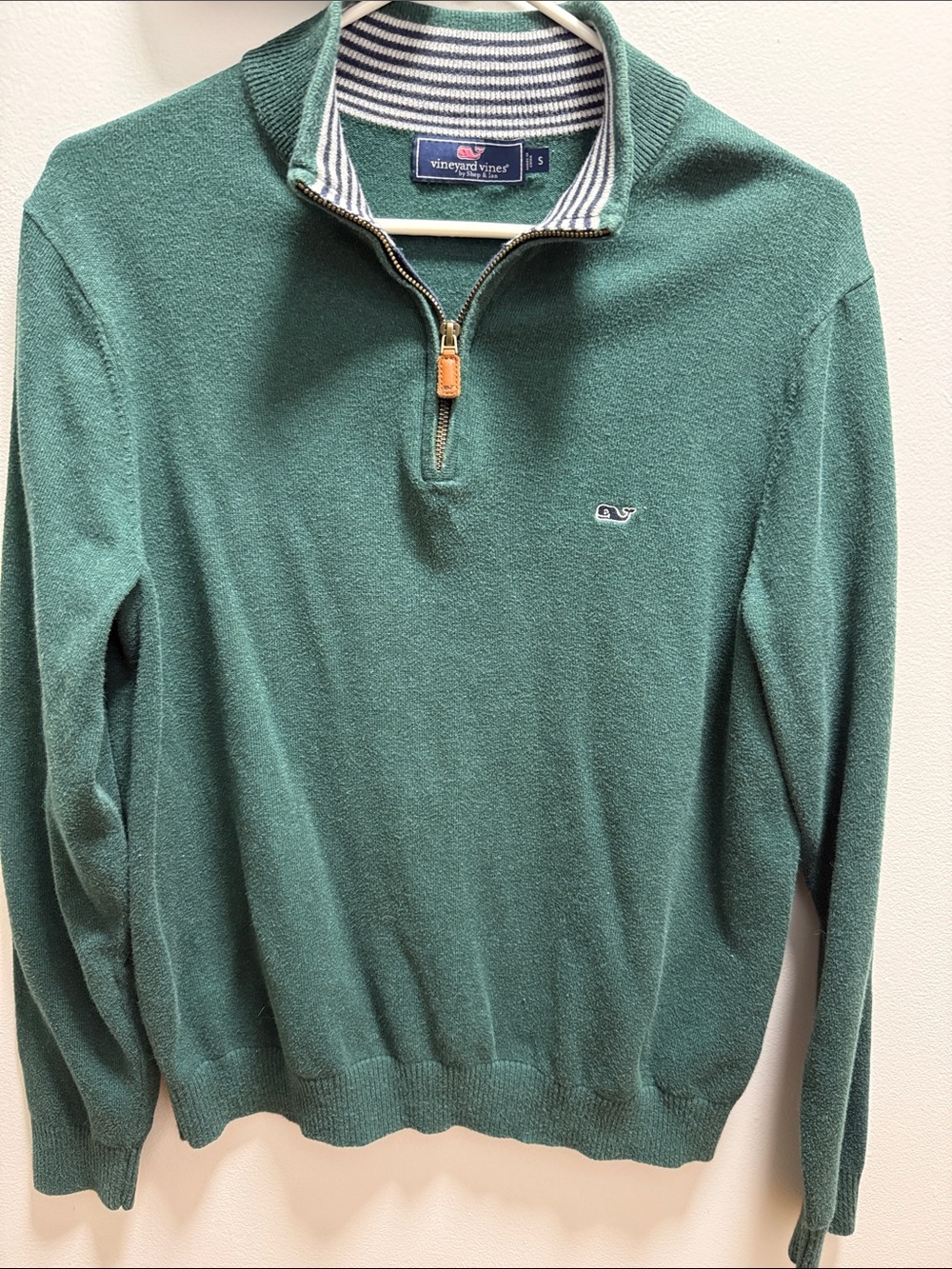 Vineyard Vines Men’s Forest Green Half-Zip Sweater with Striped Collar